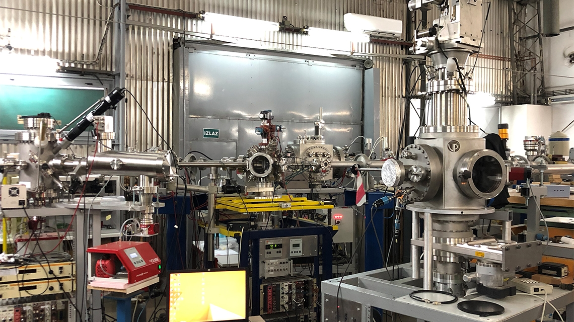 He Ion Source & DiFU Dual-Beam Facility image